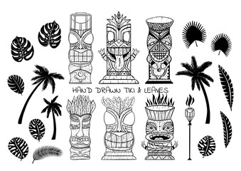 Wood Polynesian Tiki idols, gods statue carving, torch, palm trees, tropical leaves. - obrazy, fototapety, plakaty