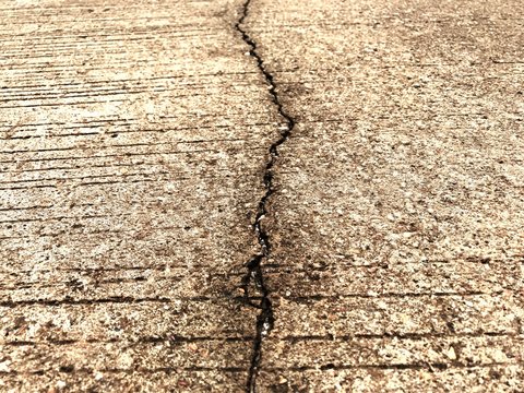 Crack concrete floor