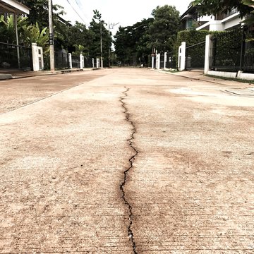 Crack concrete floor