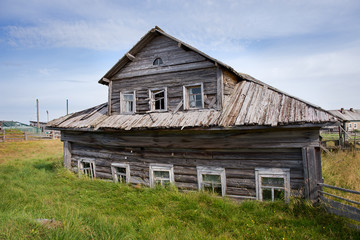 Fototapeta na wymiar Old wooden house. North, Russia