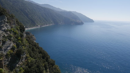 Scogliera alle Cinque Terre in Liguria