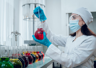 Science technician at work in the laboratory.