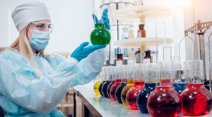 Science technician at work in the laboratory.