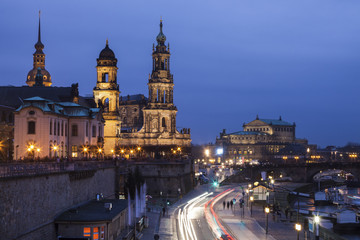 Fototapeta na wymiar Dresden panorama at evening