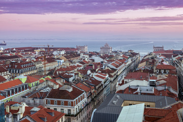 Fototapeta na wymiar Architecture of Lisbon at sunrise