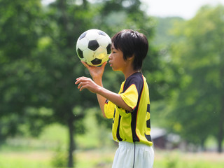 サッカー　フットボール © makieni