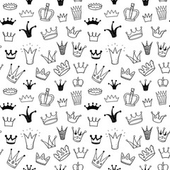 Hand drawn princess crowns doodle seamless pattern - 169351373