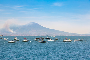 Obraz premium Napoli and volcano Vesuvius
