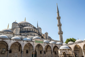 Fototapeta na wymiar Blue mosque in Istanbul