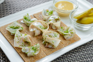 Crisp bread with lard