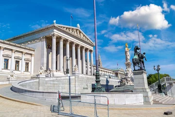 Fototapeten Austrian Parliament in Vienna © Sergii Figurnyi