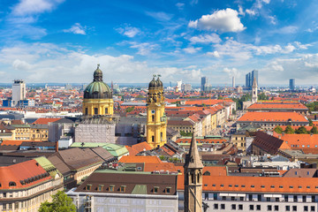 Fototapeta na wymiar Panoramic view of Munich, Germany