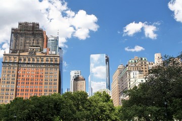 Fototapeta na wymiar NY City skyline with a mixture of vintage and modern buildings