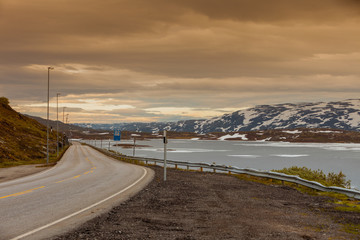 Fototapeta na wymiar Road landscape in norwegian mountains