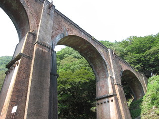 眼鏡橋　アオリ