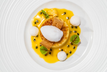 Passionfruit cream brulee