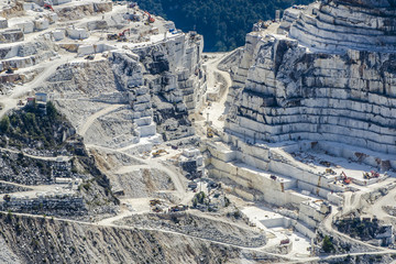 Carrara cave a