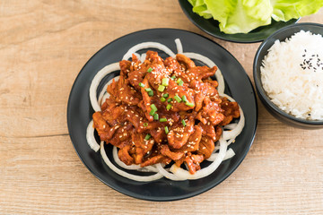 fried pork with spicy korean sauce (bulgogi)