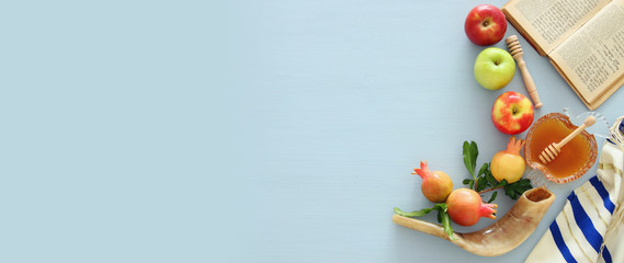 Rosh hashanah (jewish New Year holiday) concept © tomertu