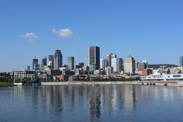 Fototapeta na wymiar Montreal Skyline