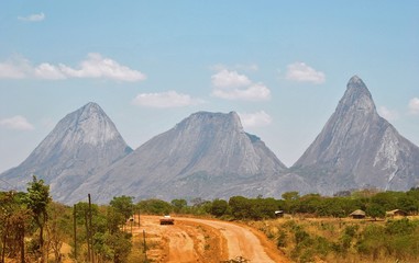 Travelling through the wilderness of northern Mozambique - obrazy, fototapety, plakaty