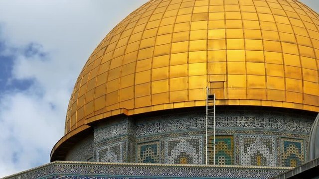 Dome of the Rock in Jerusalem over the Temple Mount zoom shot. Golden Dome is the most known mosque and landmark in Jerusalem and sacred place for all muslims.