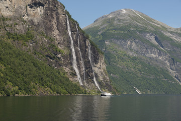 geiranger fjord norway