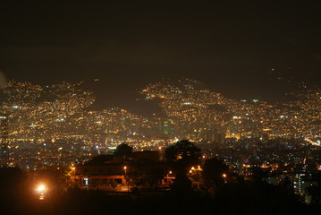 Medellín NOcturno