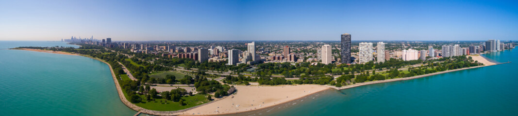 Fototapeta na wymiar Aerial panorama Chicago summer beach