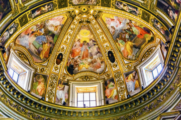 Obraz premium Dome Frescoes Chiesa San Marcello al Corso Altar Basilica Church Rome Italy