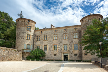 Fototapeta na wymiar The entrance of the Chateau of Vogue on the banks of the Ardeche in France