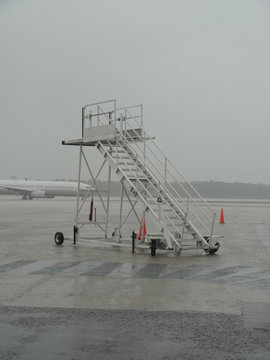 Airport runaway on airdrome