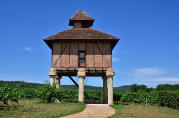 pigeonnier château lagrazette caillac lot france