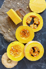 Round slices of pumpkin with seeds.