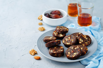 Dates and nuts roll