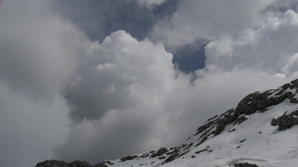 Nuvole sulla vetta della Grigna