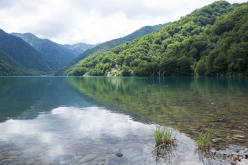 エメラルドグリーンの秘境