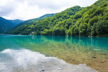 エメラルドグリーンの秘境