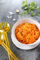 Spicy carrot salad