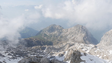 Fototapeta na wymiar Panorama dalla vetta della Grigna
