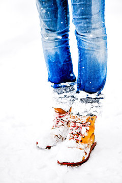 Unterwegs im tiefen Schnee
