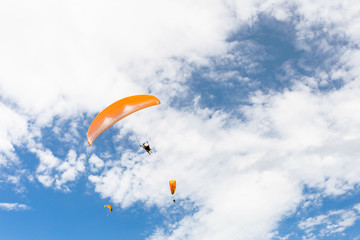 paraplane flying high up