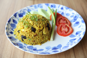 Pineapple fried rice , Fried rice with pineapple raisin chicken , Thai food