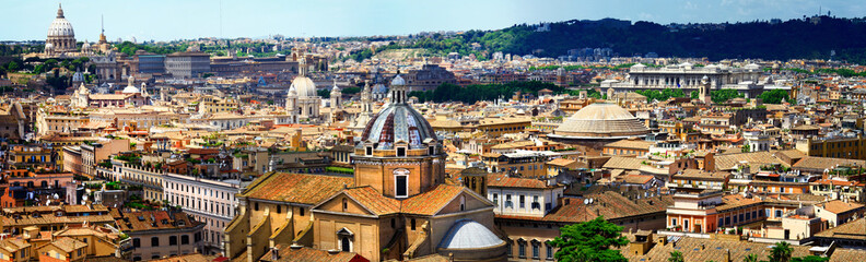 Fototapeta na wymiar Cityscape .Great Rome. panoramic view of downtown. Italy