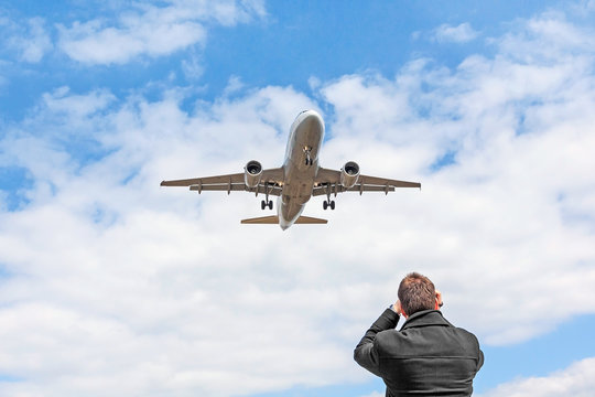 Airplane / plane spotter spotting aircraft