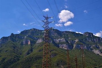 Berge mit Wolken