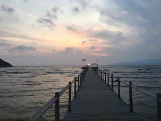 Fototapeta premium Sunset Pier - Turcja