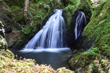 Fototapeta premium Endert Wasserfall