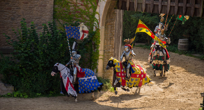 Fototapeta Cavaliers Puy du Fou Vendée France