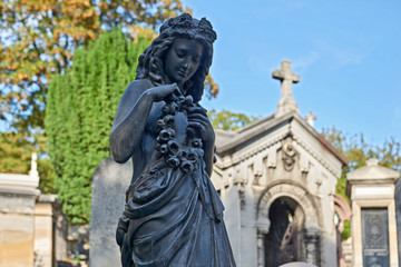 Fototapeta premium Pere Lachaise cemetery, Paris, France